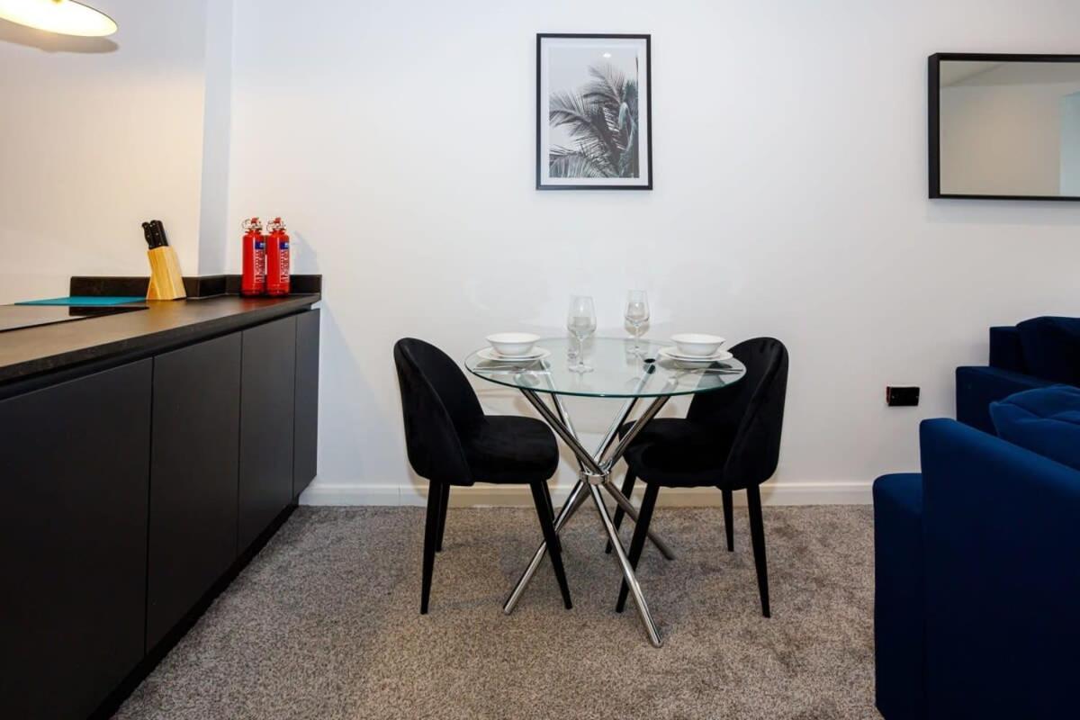 Contemporary 1 Bed Apartment Central Bolton Buitenkant foto